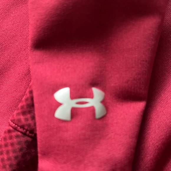 Under Armor Women's Cold Gear Semi-Fitted Long Sleeve - Color: Dark Red, Size: S - Picture 3 of 4
